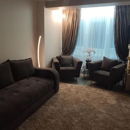 Casa Lux Lägenhet Bukarest Exteriör bild