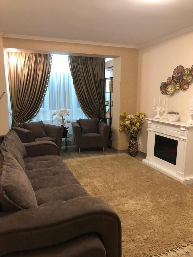 Casa Lux Lägenhet Bukarest Exteriör bild