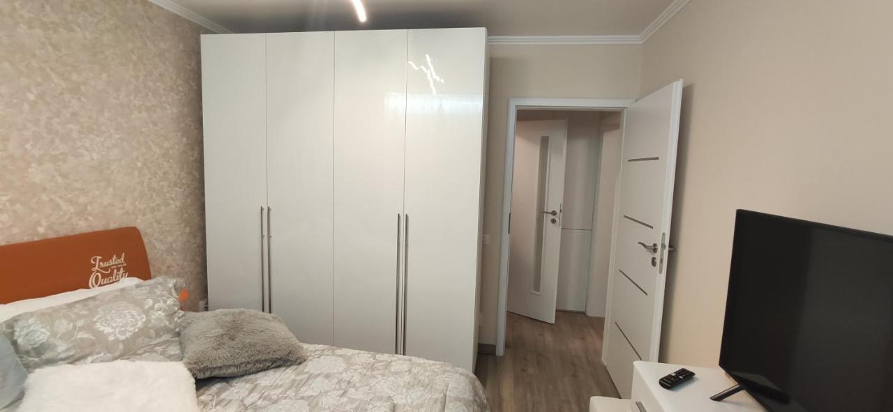 Casa Lux Lägenhet Bukarest Exteriör bild